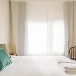 아파트 Cozy With Jacuzzi - Near The Airport *