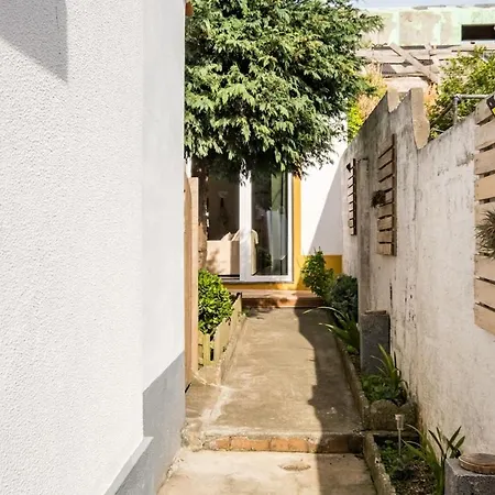 아파트 Cozy With Jacuzzi - Near The Airport *