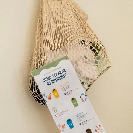 Cozy With Jacuzzi - Near The Airport アパート *